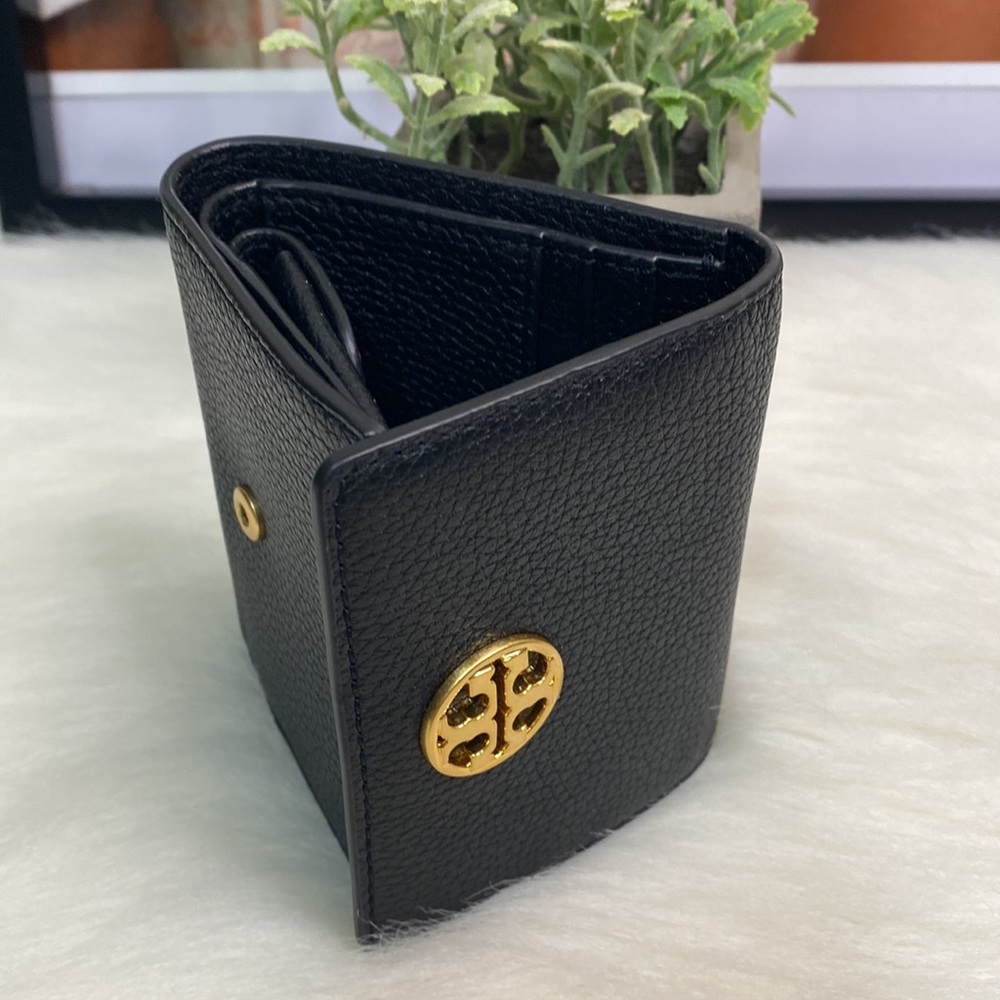 SOLD Tory Burch Grace trifold wallet - Picture 2 of 8